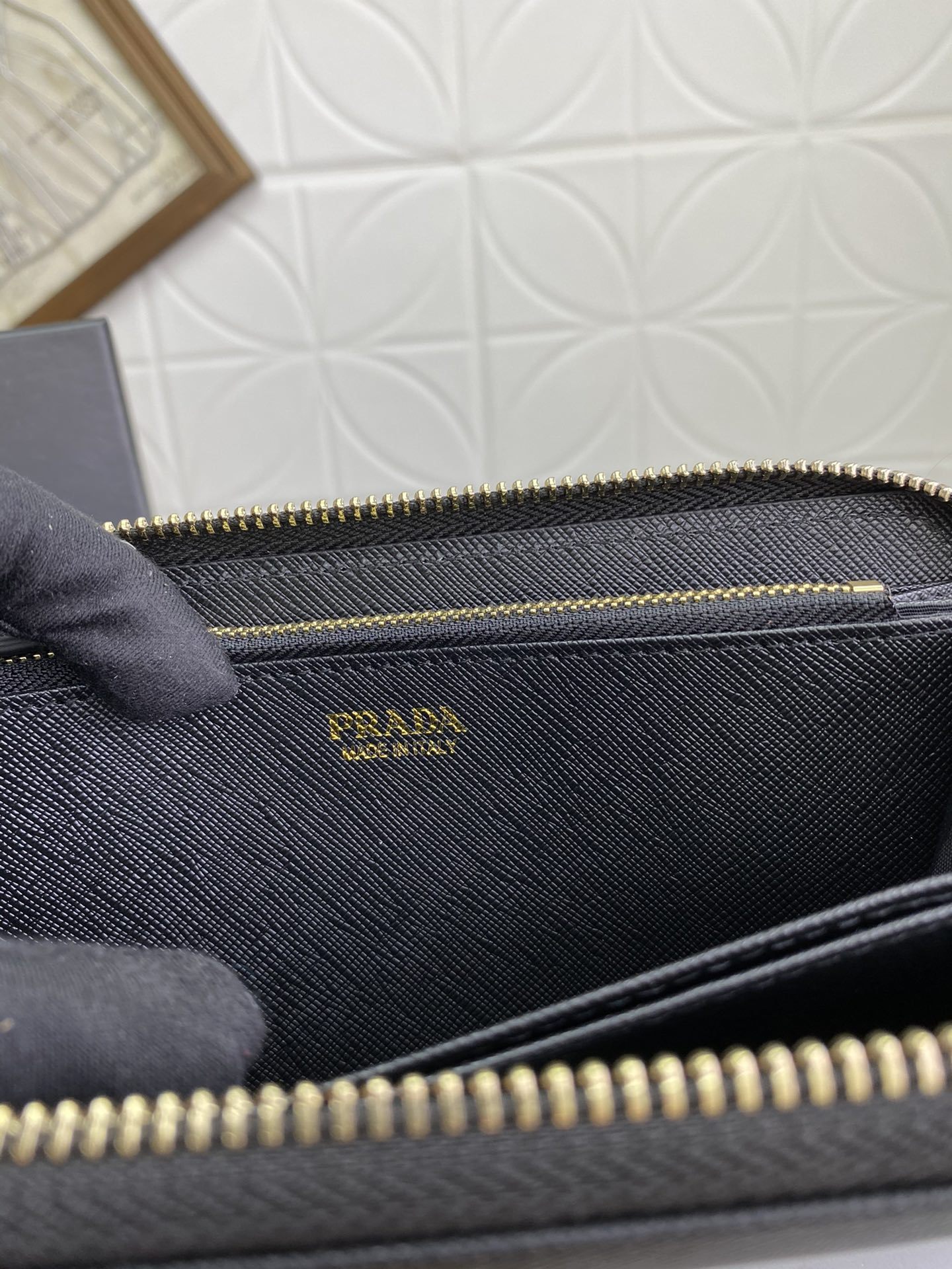 PRADA（プラダ） 財布19x12cm