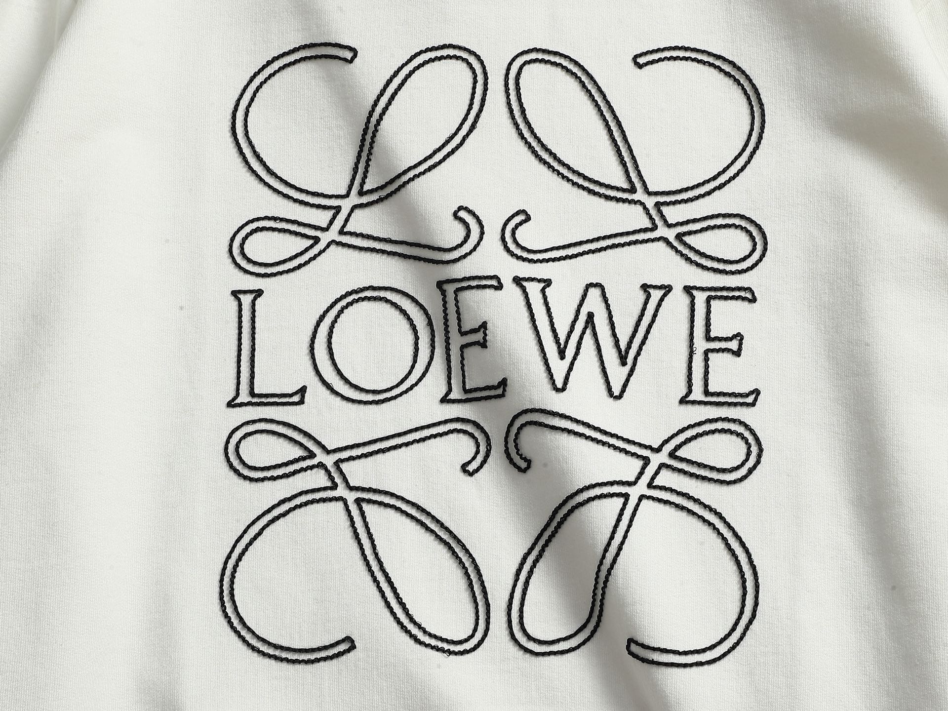 【LOEWE】刺繍長袖 T シャツ
