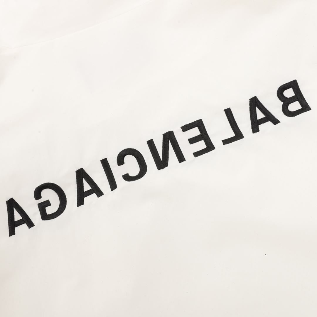 【BALENCIAGA】レター刺繍ジャケット