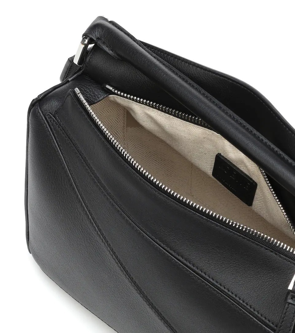 BAILA雑誌掲載∞∞ LOEWE ∞∞ Puzzle Small バッグ☆ クラシックカーフ