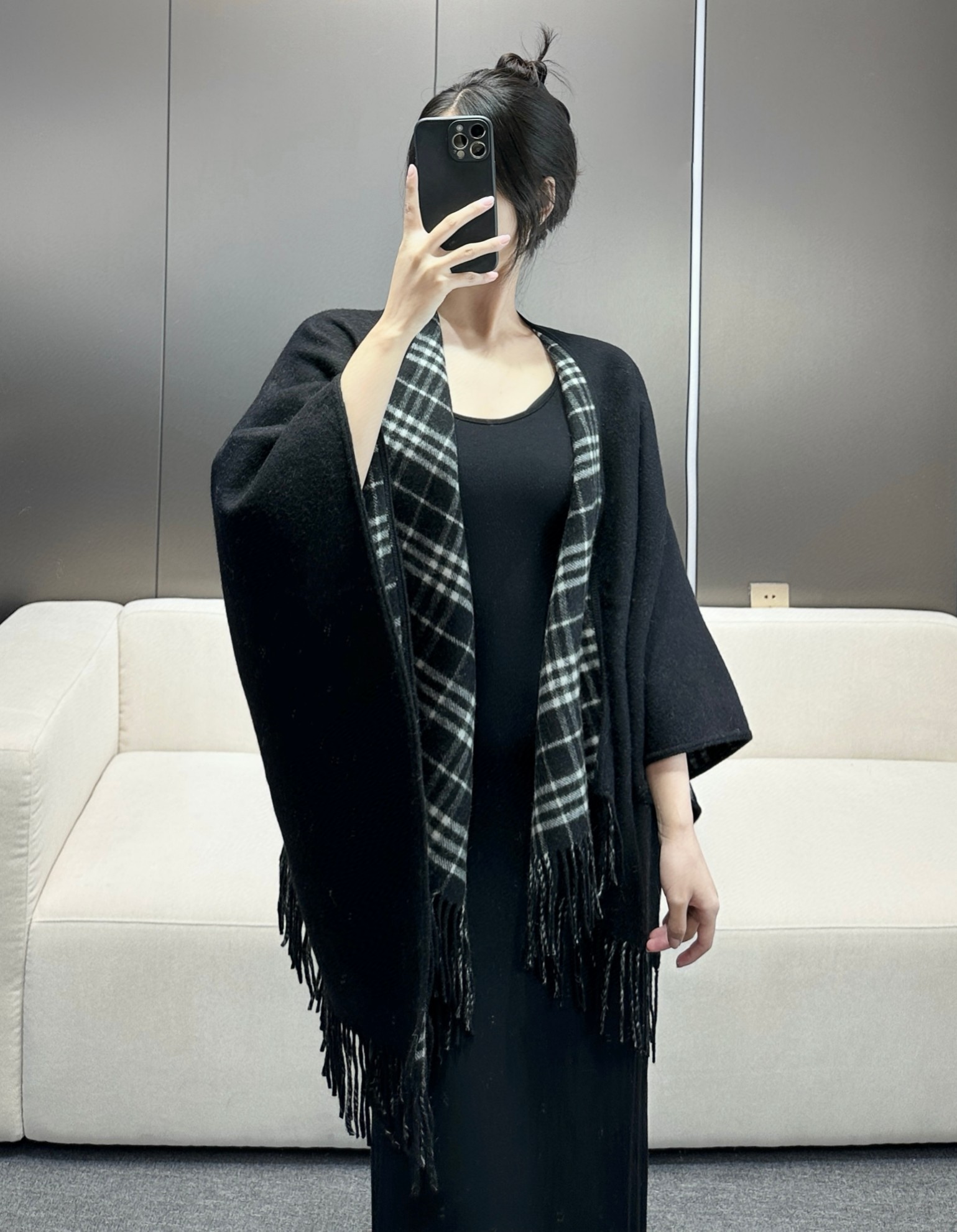 【BURBERRY旗艦店】バーバリー マント ショール ご好評に付き再入荷！