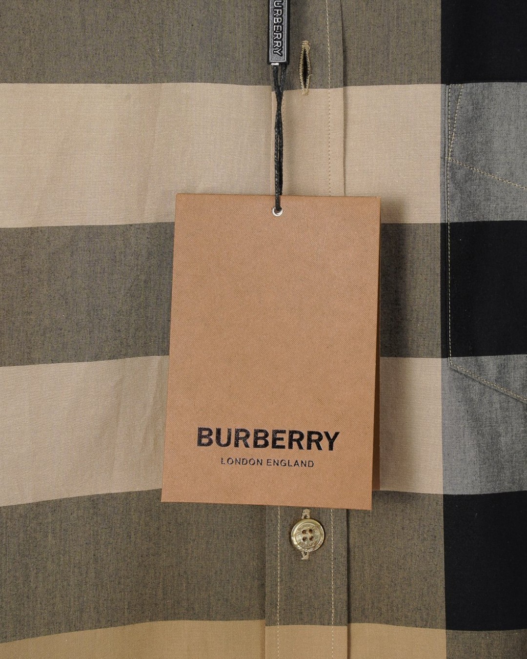【BURBERRY旗艦店】（バーバリー）長袖シャツ、ご好評に付き再入荷！