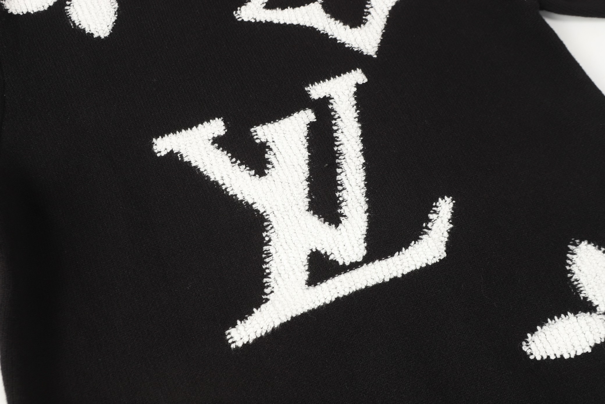 【LOUIS VUITTON旗艦店】ルイヴィトン セーター ご好評に付き再入荷！