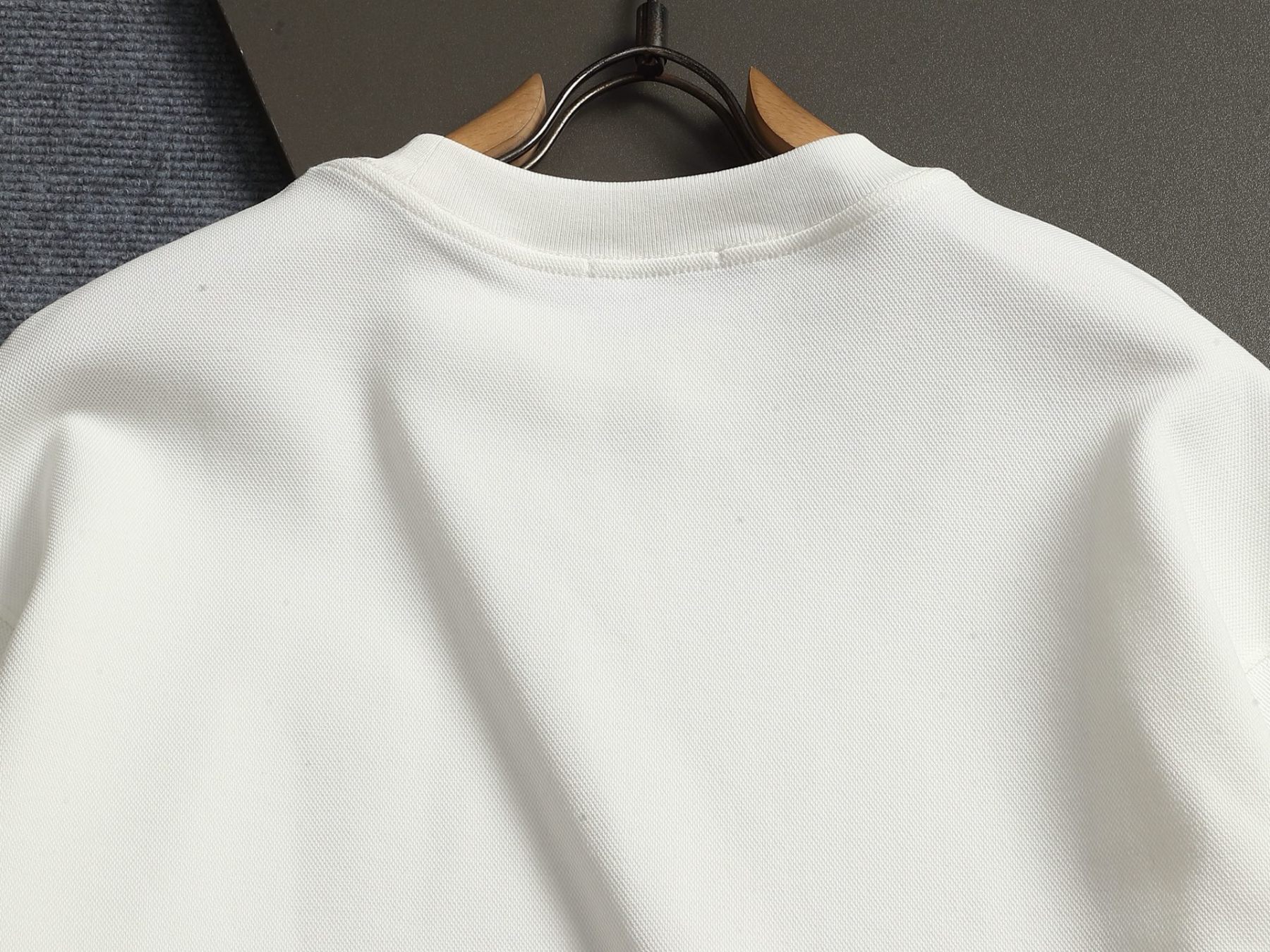 【PRADA】長袖 T シャツ