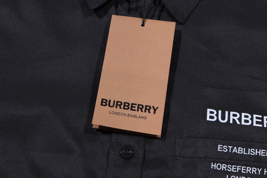 【BURBERRY 公式旗艦店】バーバリー シャツ ご好評に付き再入荷 240716