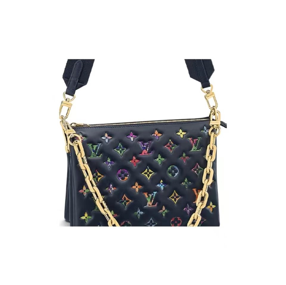 LOUIS VUITTON（ルイヴィトン）Coussin PM ショルダーバッグ