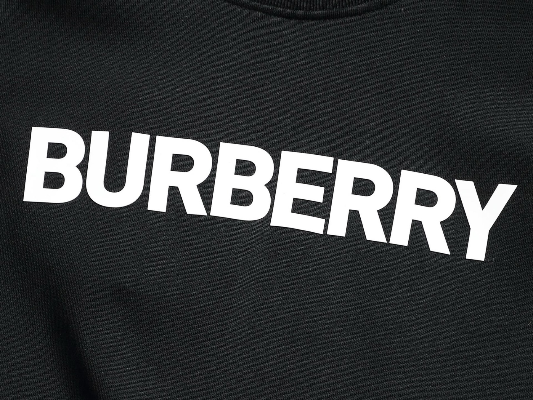 【BURBERRY】プリント長袖 T シャツ