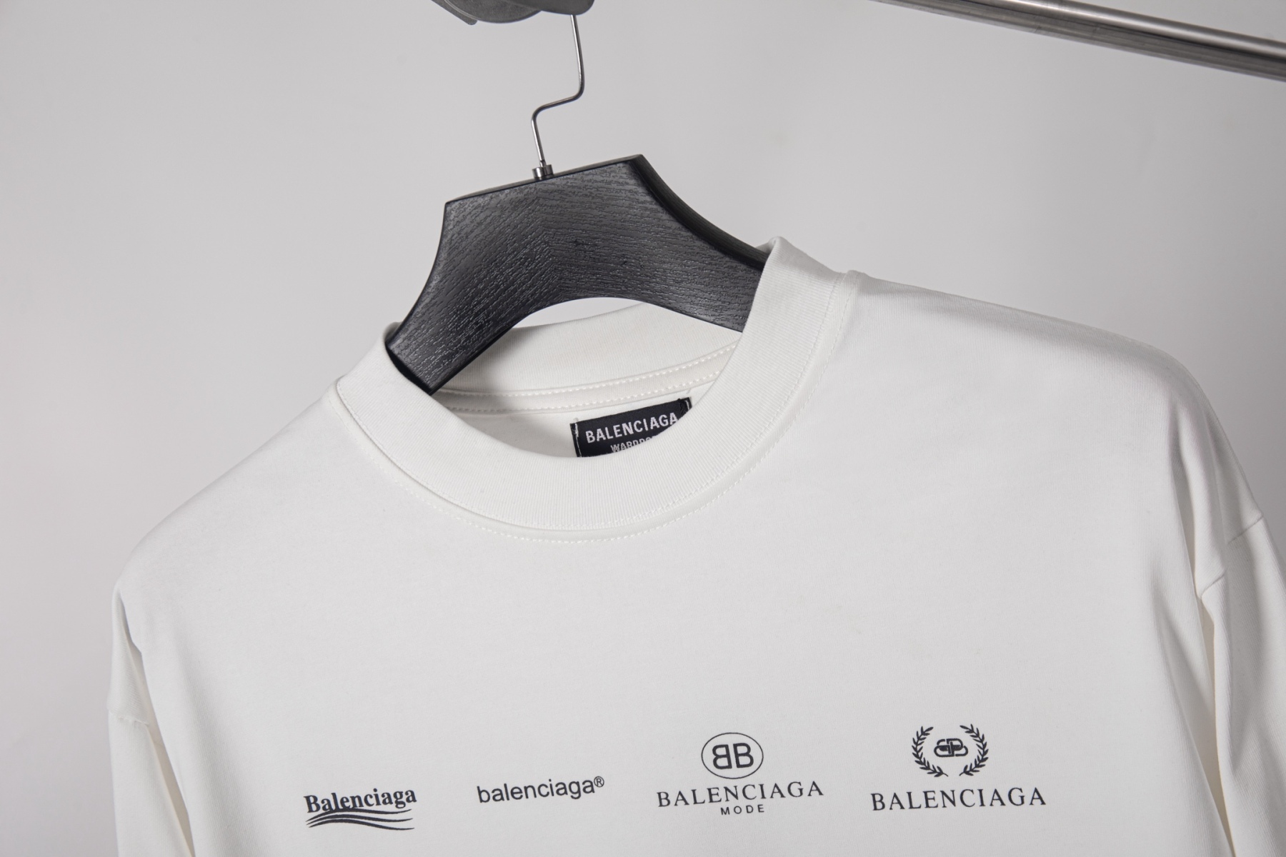 【BALENCIAGA】プリント長袖 T シャツ