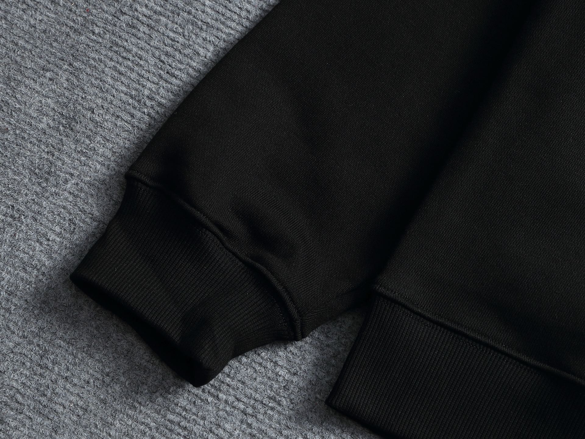 【LOUIS VUITTON】長袖 T シャツ