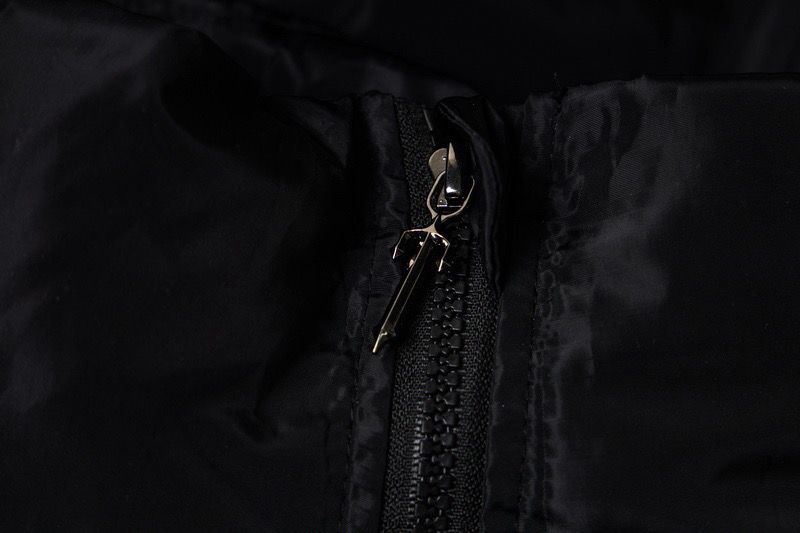 【Trapstar旗艦店】ダウンジャケット 男女兼用 ご好評に付き再入荷！