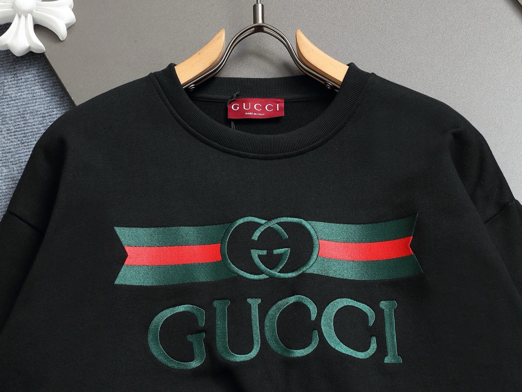 【GUCCI】刺繍長袖 T シャツ
