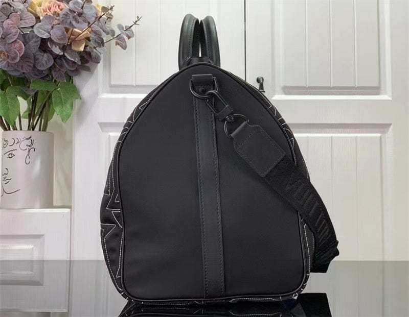 Louis Vuitton キーポル・バンドリエール 50 ブラック M21428