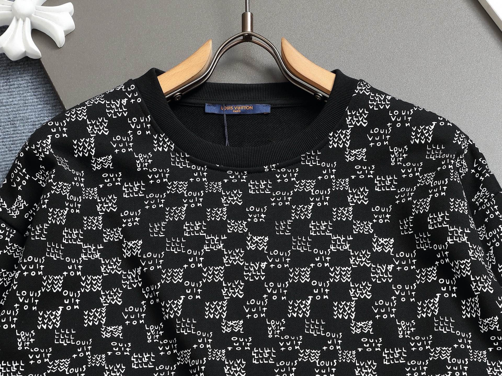 【LOUIS VUITTON】長袖 T シャツ