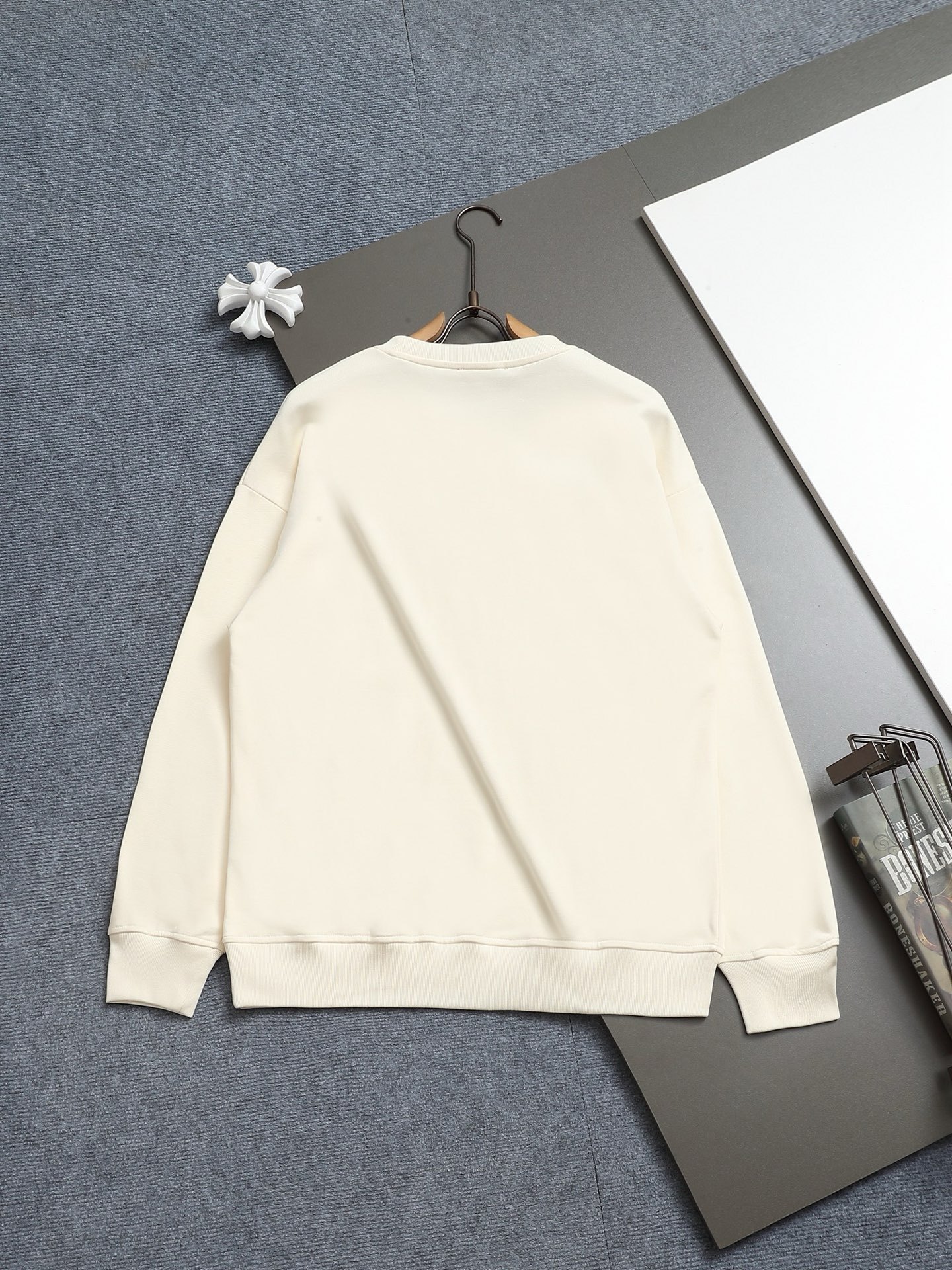 【GUCCI】刺繍長袖 T シャツ