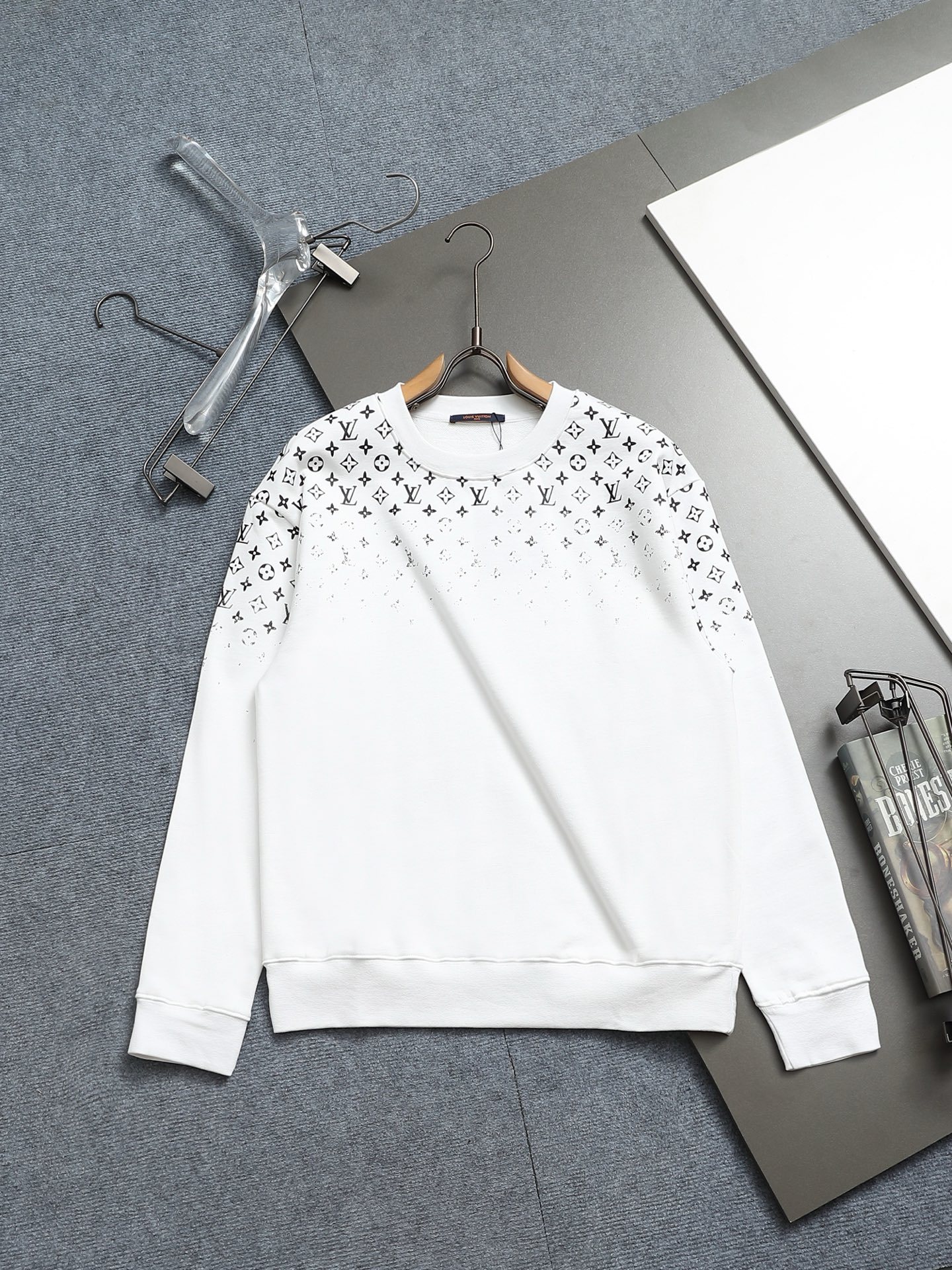 【LOUIS VUITTON】長袖 T シャツ