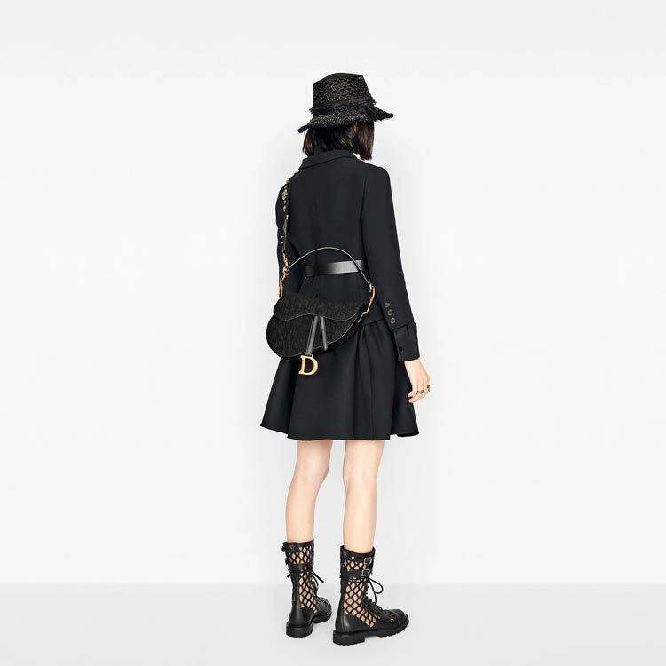 “SADDLE” バッグ