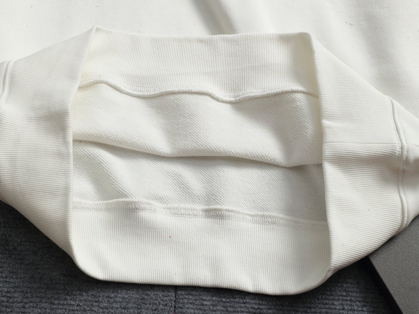 【DIOR】刺繍長袖 T シャツ