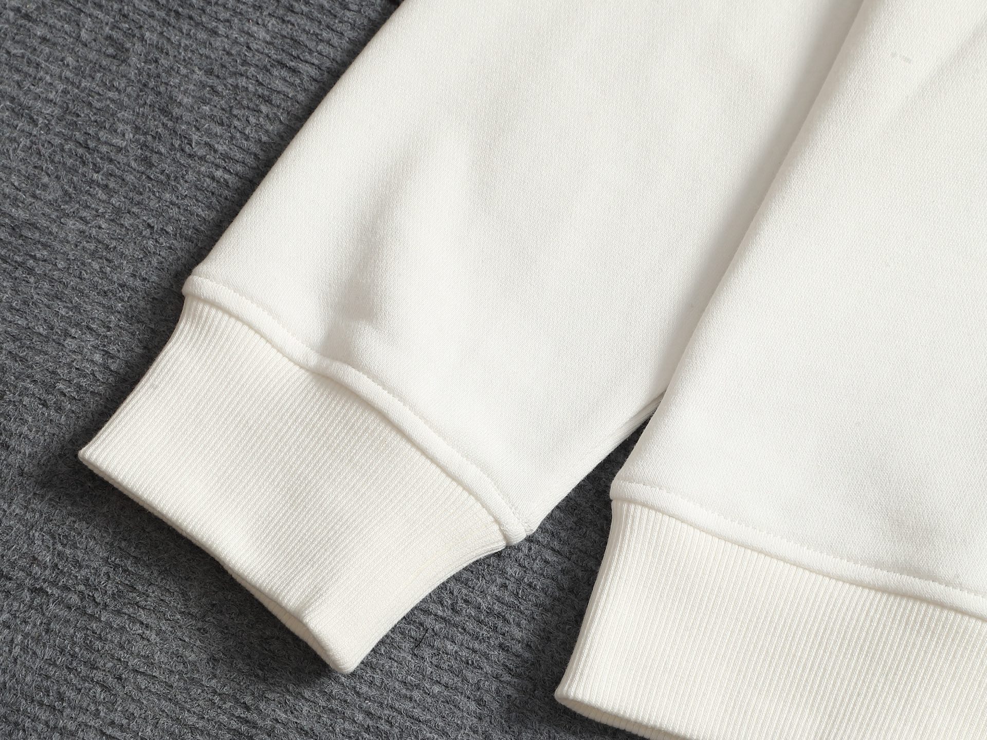 【BURBERRY】長袖 T シャツ