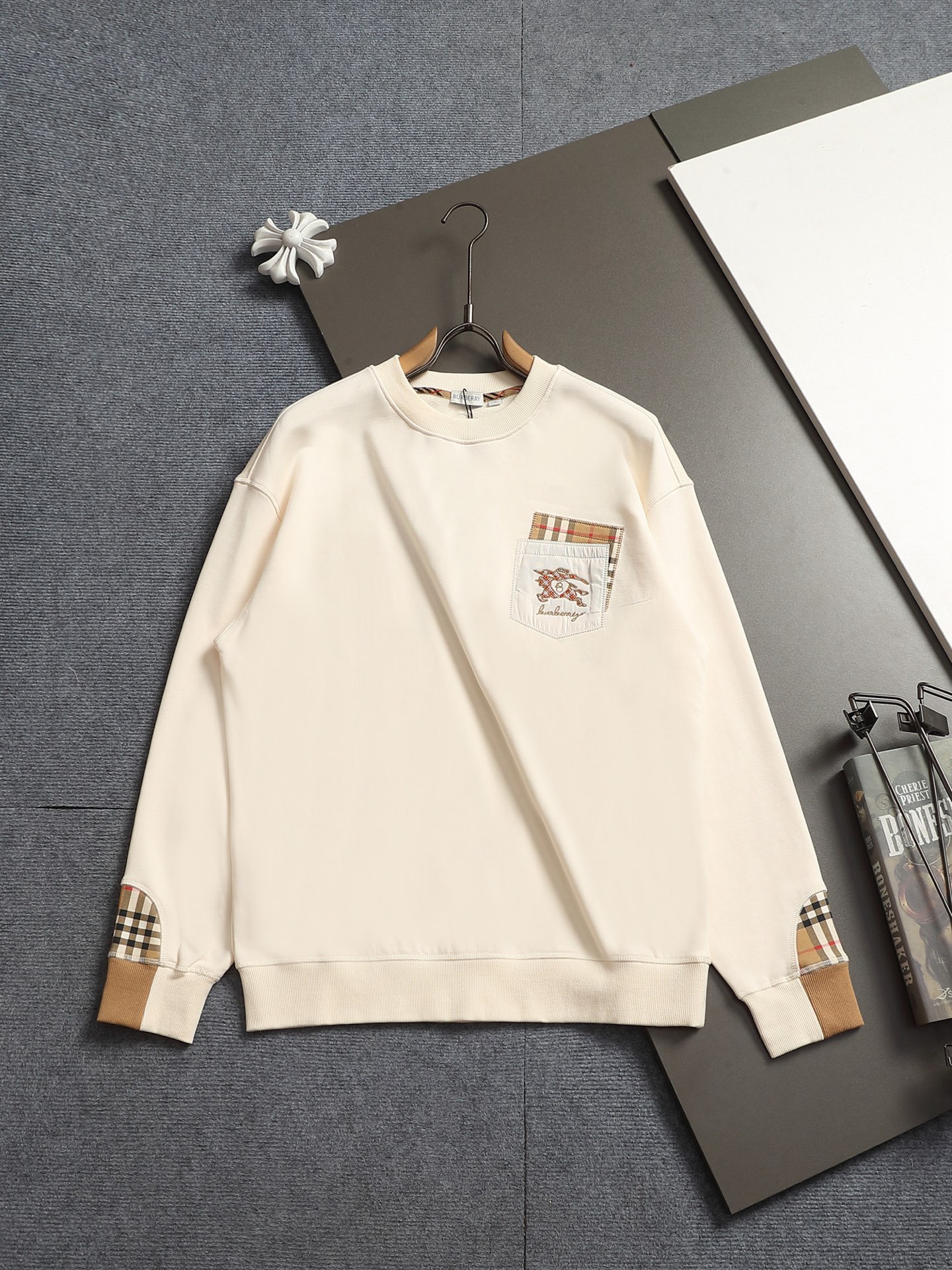 【BURBERRY】長袖 T シャツ