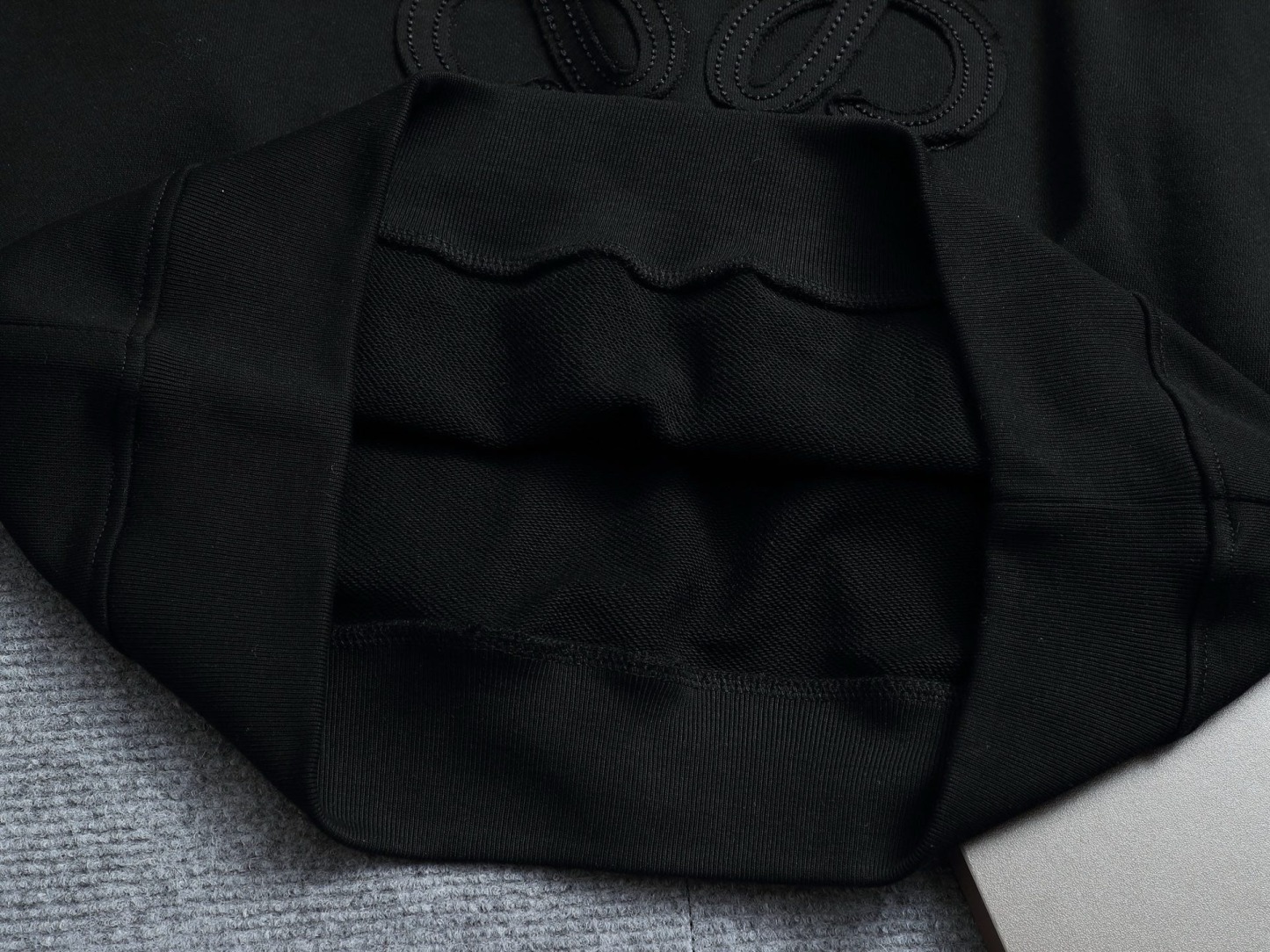 【LOEWE】長袖 T シャツ