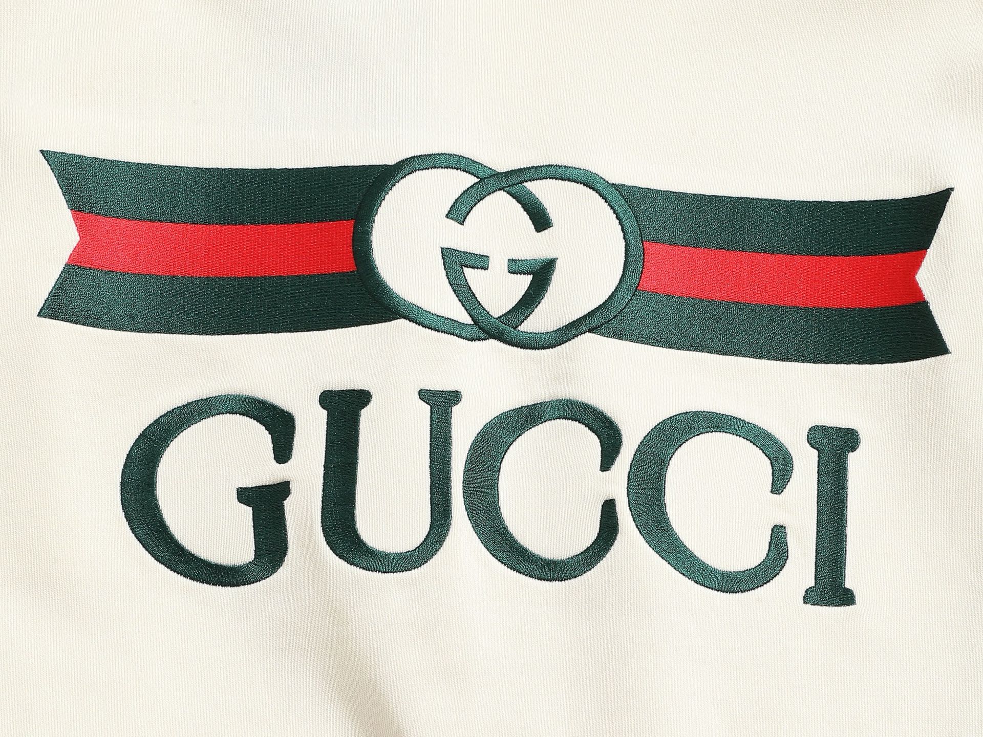 【GUCCI】刺繍長袖 T シャツ
