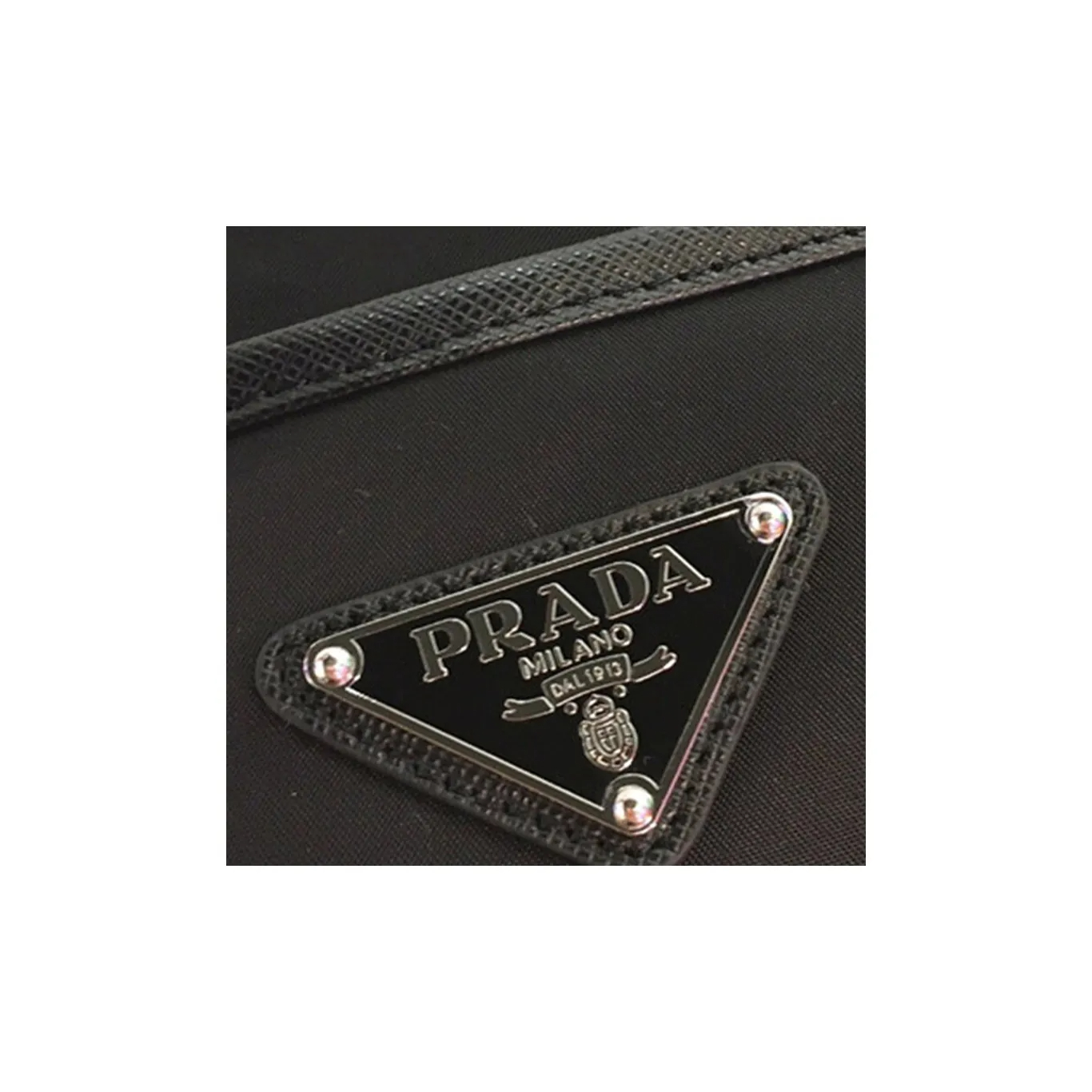 PRADA ☆ナイロンXサフィアーノレザー クロスボディバッグ
