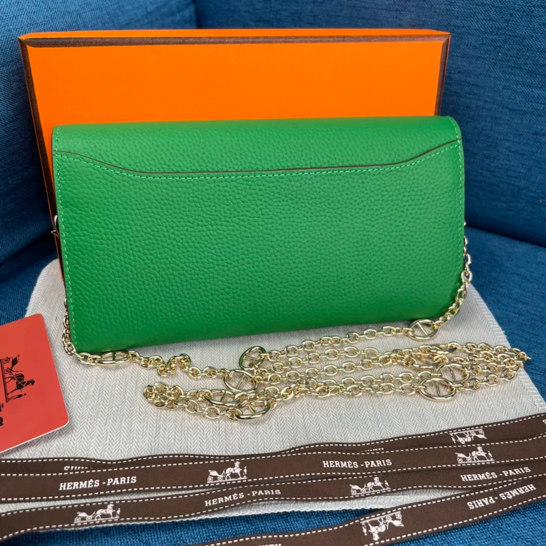 HERMÈS ショルダー & 長財布 11カラー 22X11CM
