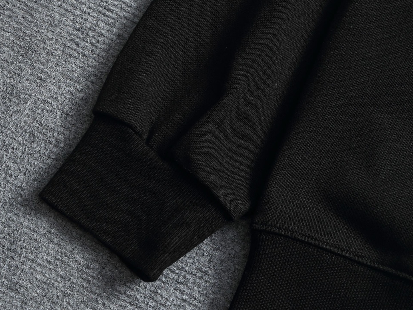 【LOEWE】刺繍長袖 T シャツ
