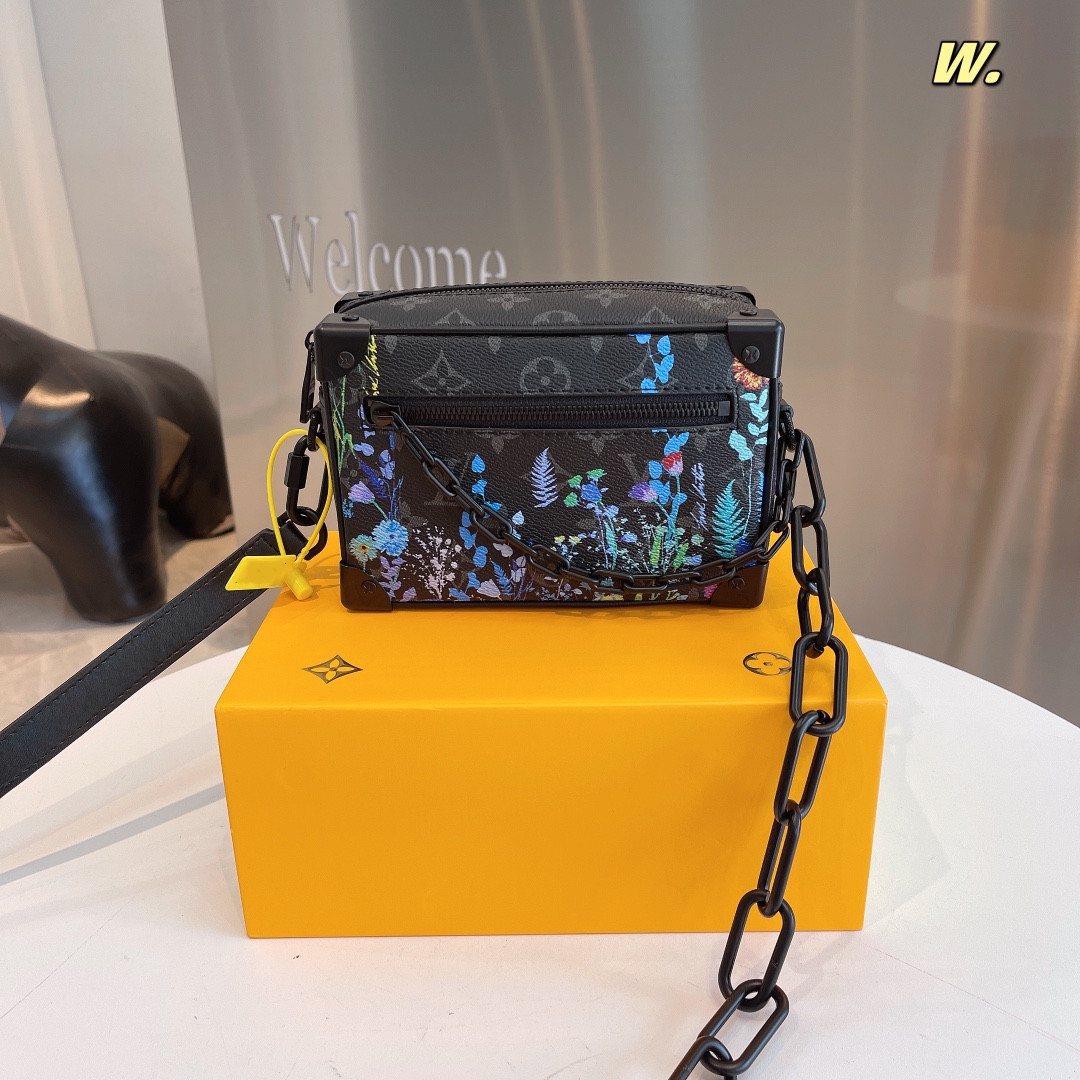 Louis Vuitton（ルイヴィトン） ソフトトランク 18*8*12cm