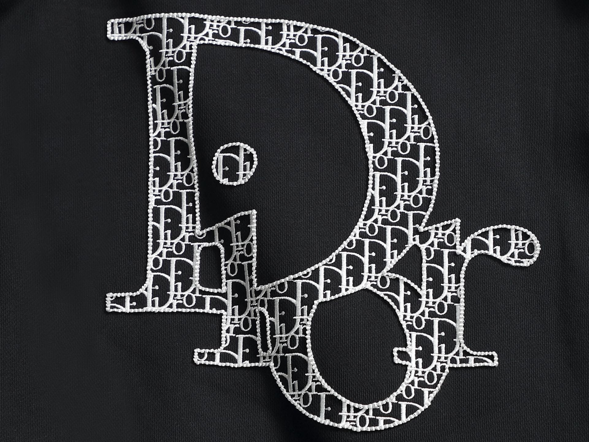 【DIOR】刺繍長袖 T シャツ