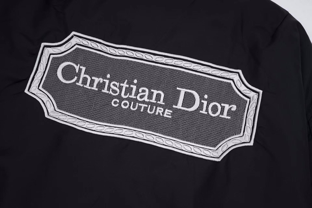 【DIOR公式旗艦店】ディオール ジャケット 綿入り ご好評に付き再入荷！