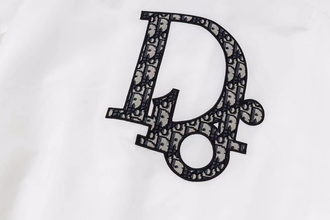 【DIOR公式旗艦店】ディオール ジャケット 綿入り ご好評に付き再入荷！
