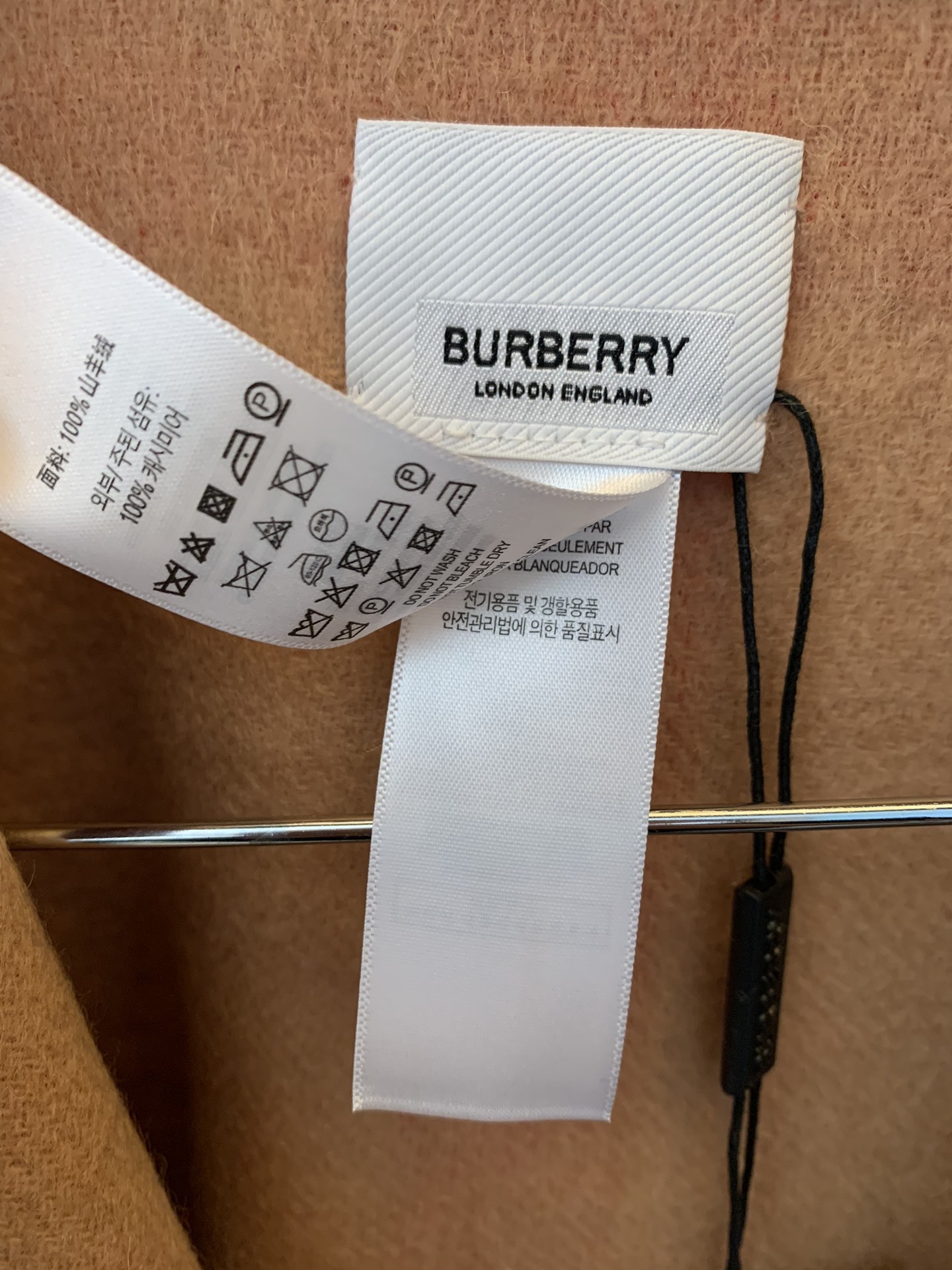 【BURBERRY旗艦店】バーバリー マント ショール ご好評に付き再入荷！