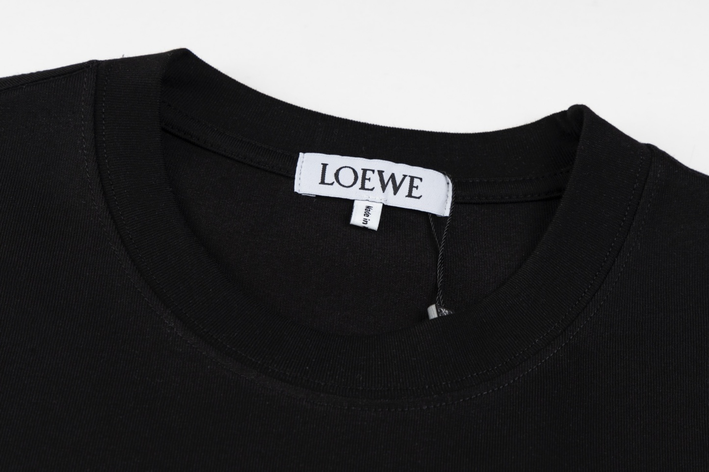 【LOEWE 公式旗艦店】（ロエベ）半袖Tシャツ、ご好評に付き再入荷！