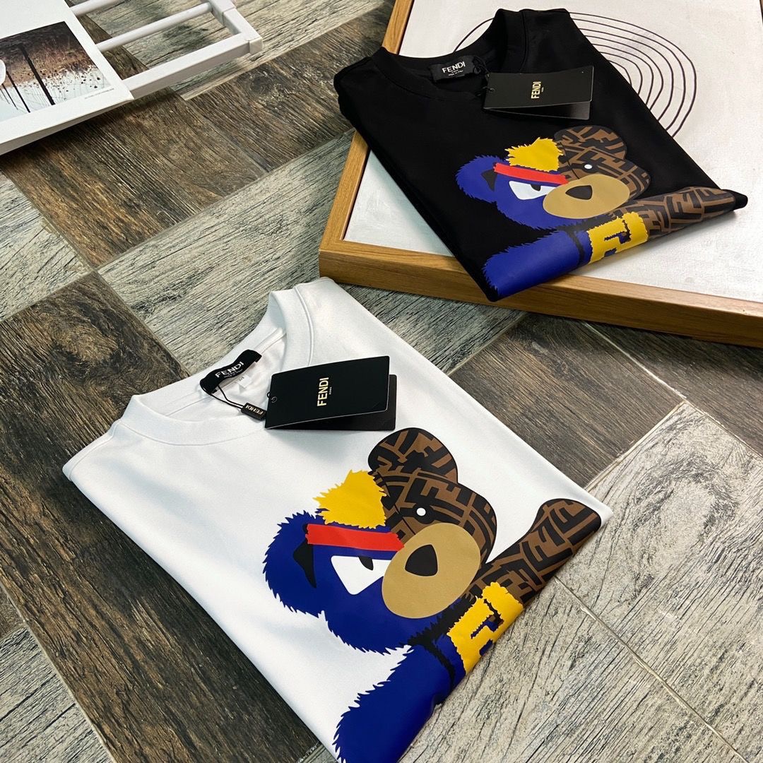 【FENDI公式旗艦店】フェンディ 半袖 Tシャツ ご好評に付き再入荷！