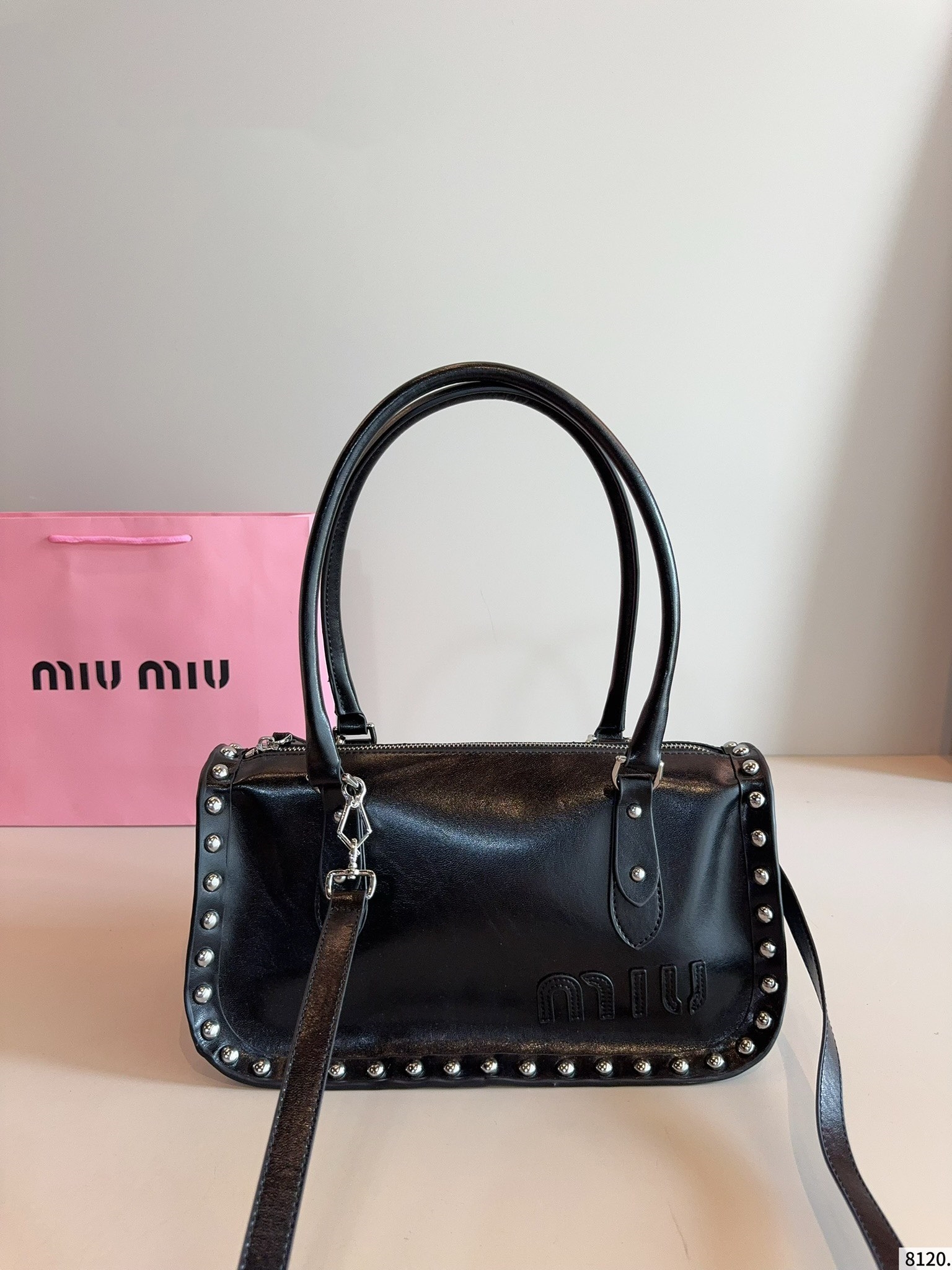 【MIU MIU公式旗艦店】ハンドバッグ ★大人気★完売確実の売れ筋★