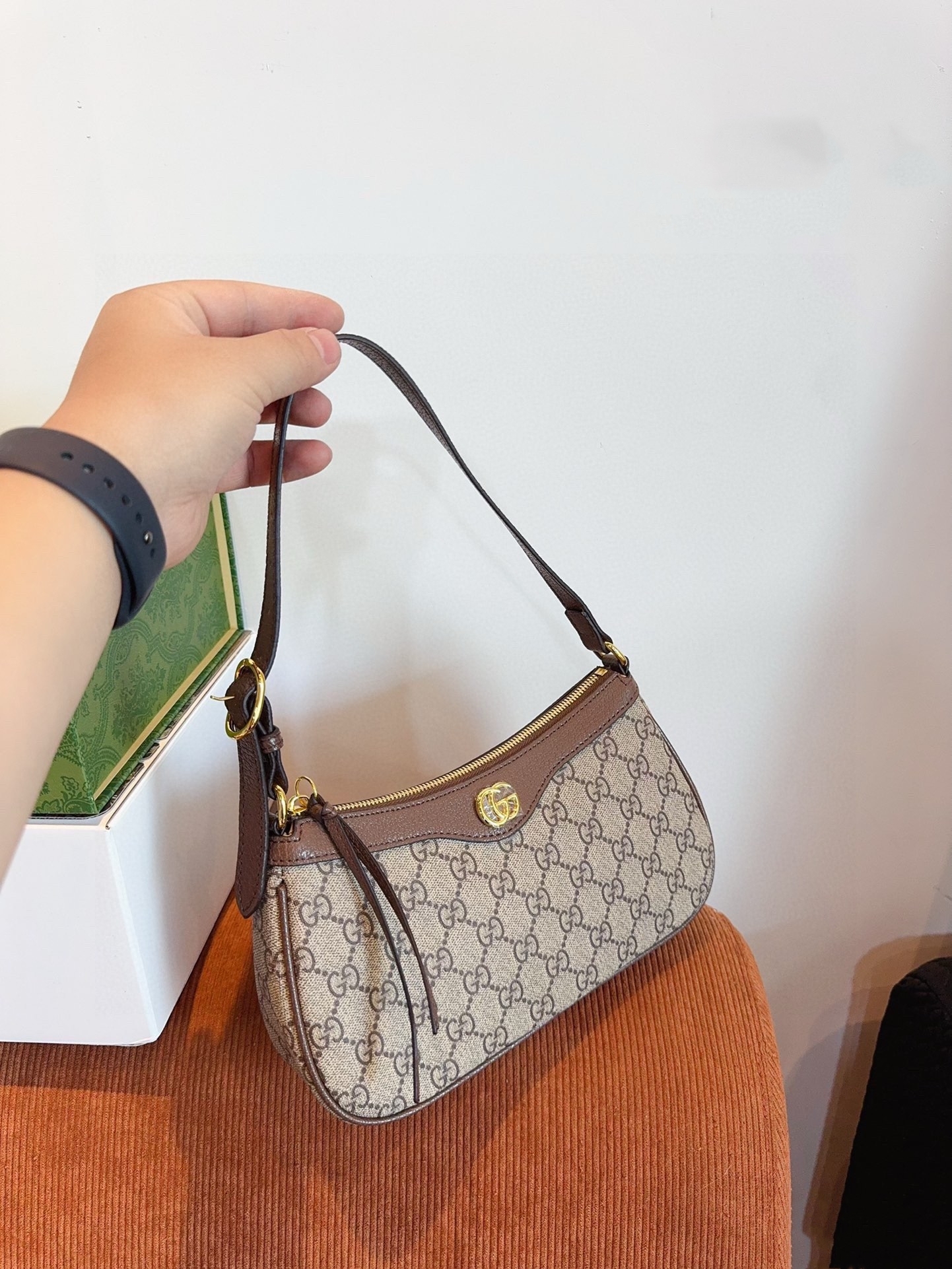 【GUCCI旗艦店】グッチ Ophidia わきバッグ ハンドバッグ