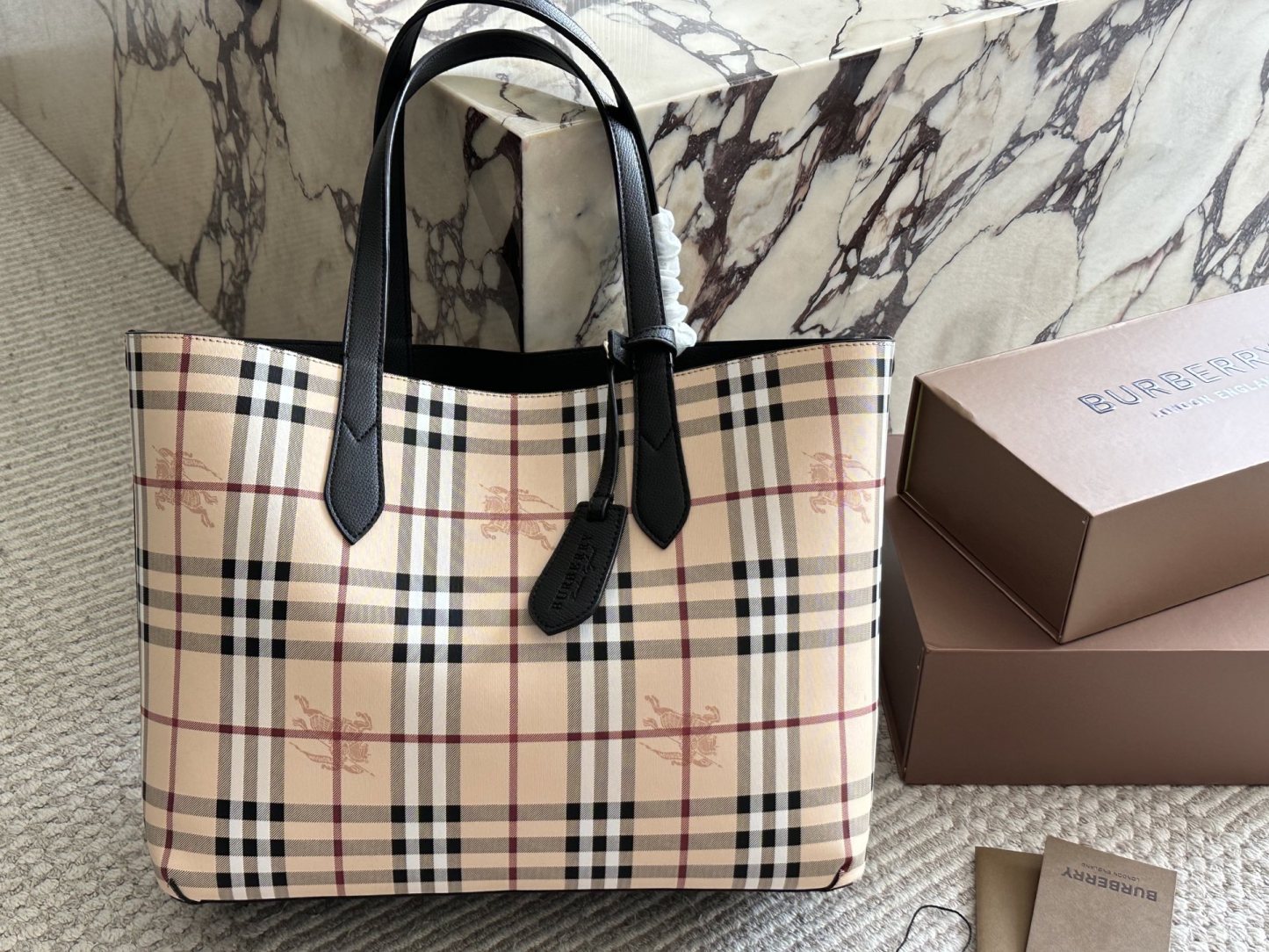 【BURBERRY公式旗艦店】バーバリー 両面トートバッグ ハンドバッグ