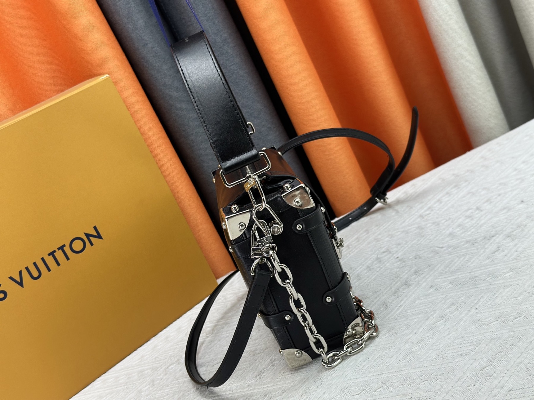 LOUIS VUITTON ルイヴィトン Side Trunk ショルダーバッグ