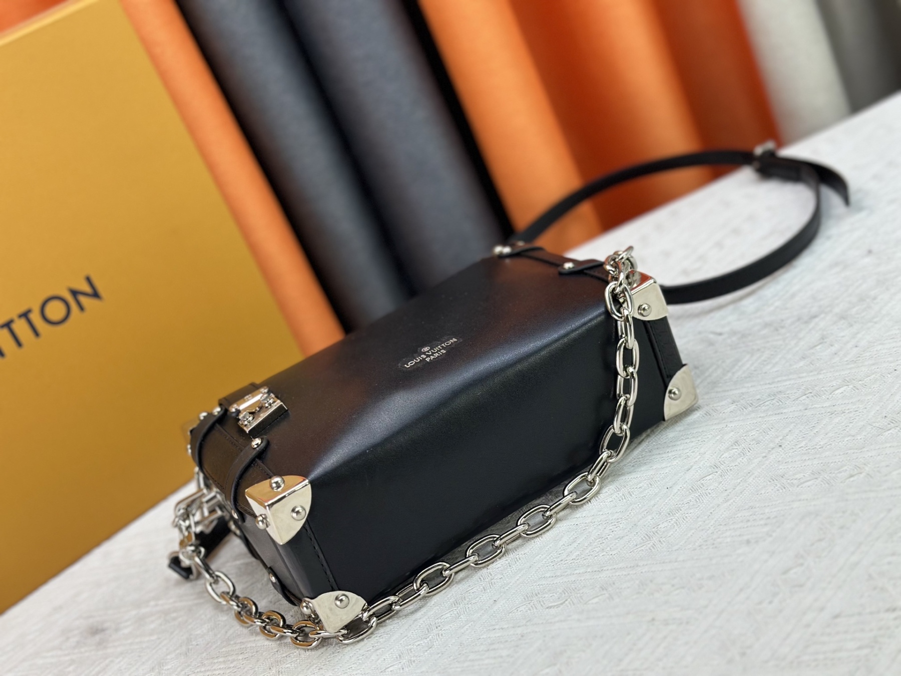 LOUIS VUITTON ルイヴィトン Side Trunk ショルダーバッグ