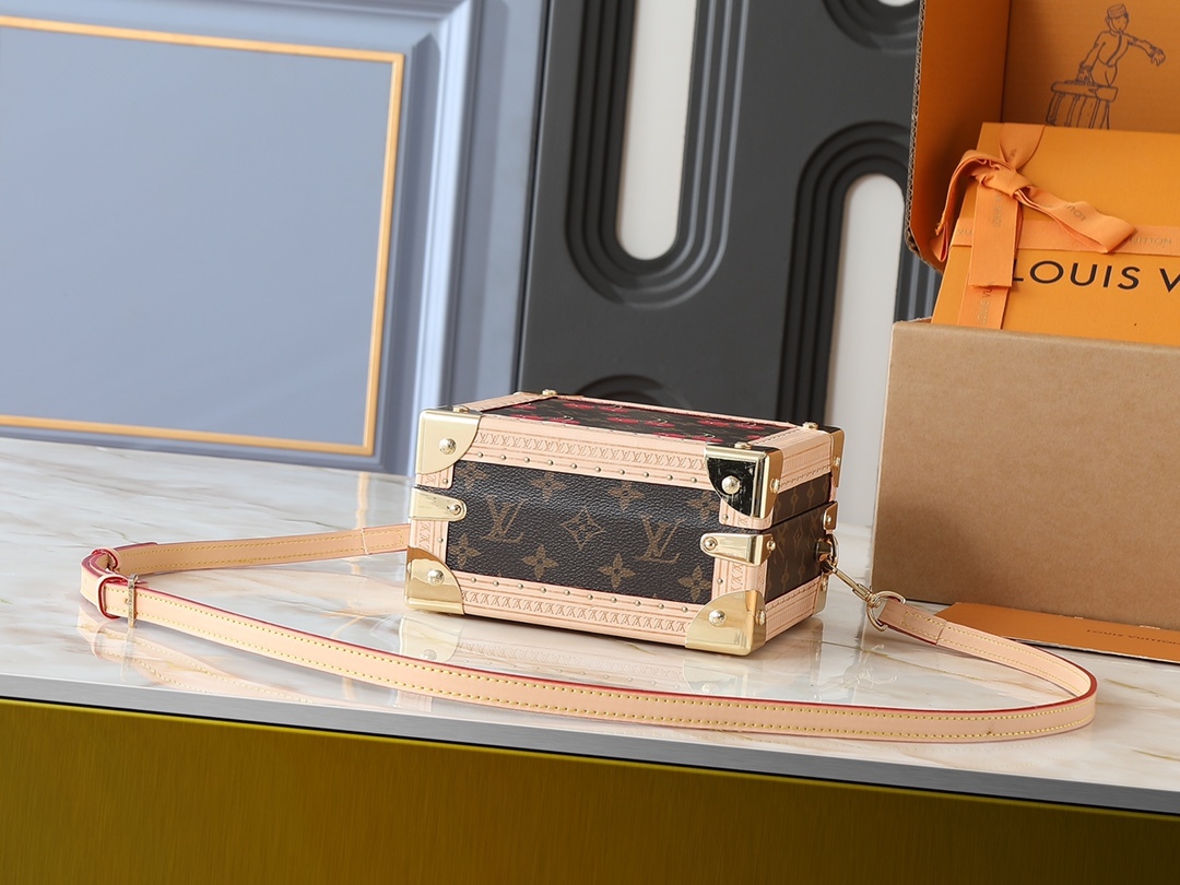 LOUIS VUITTON（ルイヴィトン）Mini Square Trunkバッグ M14040 M13127