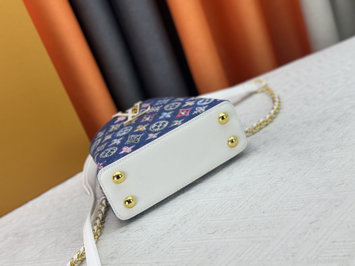 LOUIS VUITTON（ルイヴィトン）CAPUCINES ハンドバッグ M59939 M94519