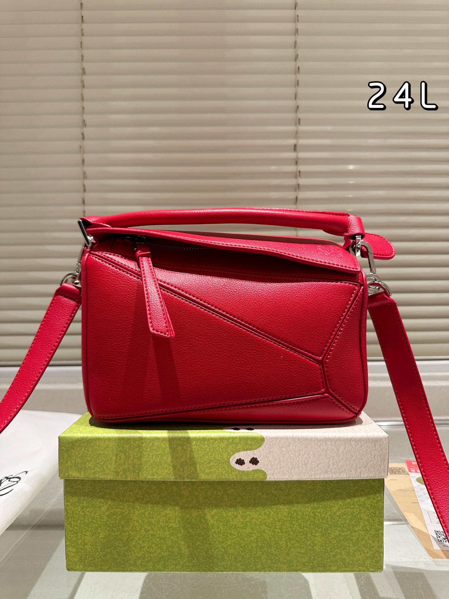 【LOEWE公式旗艦店】ロエベ クラシックショルダーバッグ