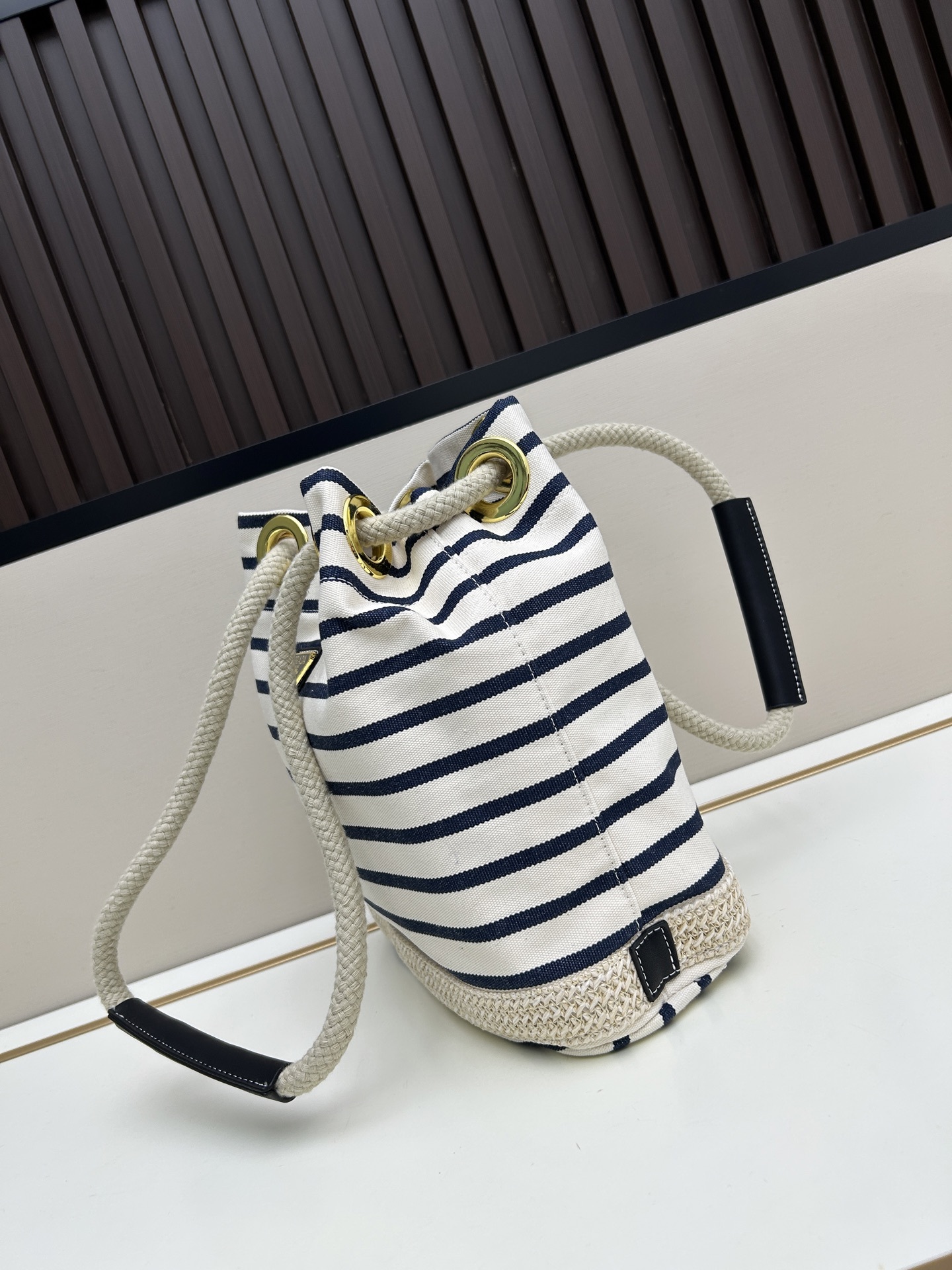 【PRADA公式旗艦店】プラダ Mariner バケットバッグ 2548