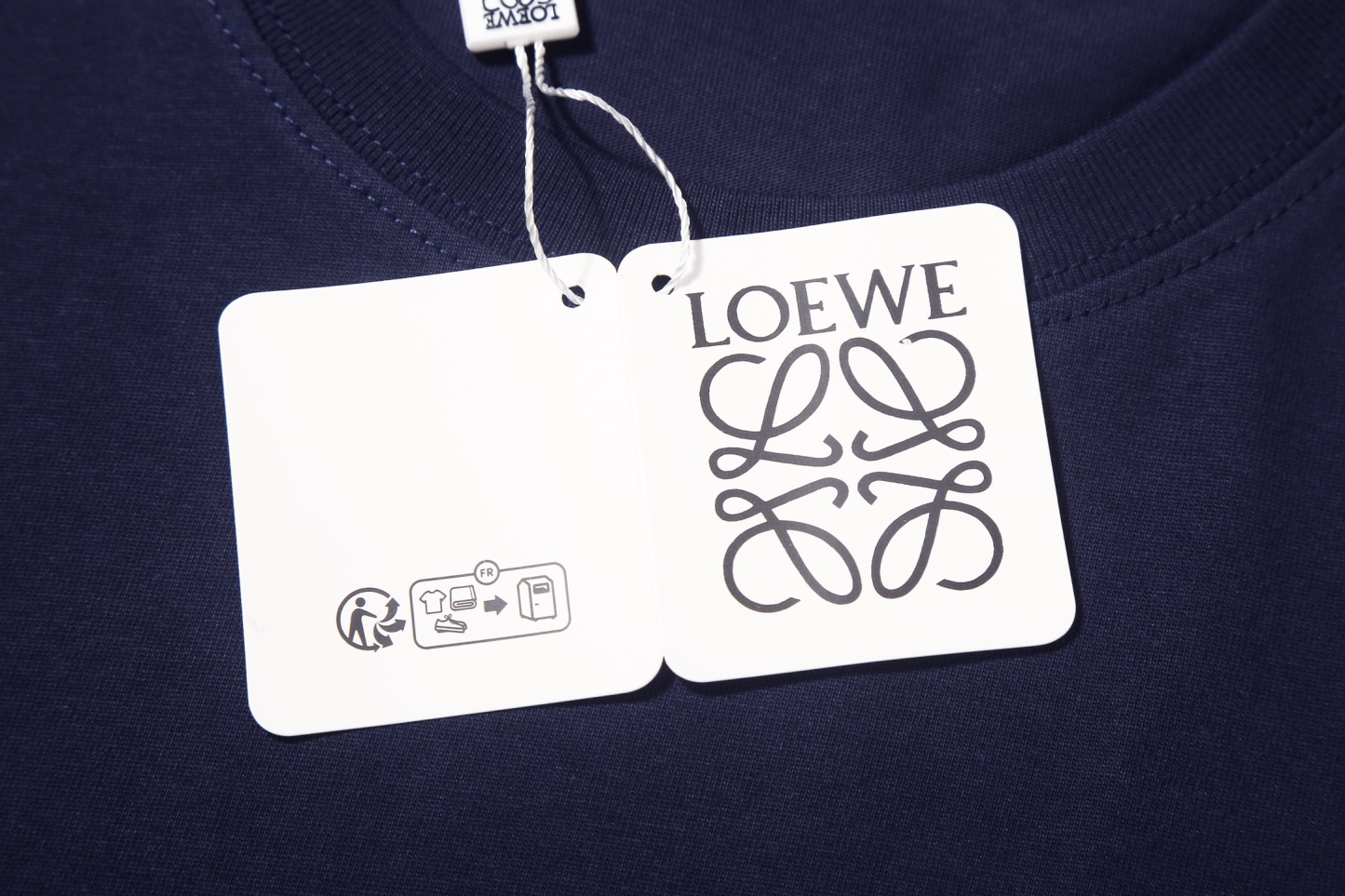 【LOEWE 公式旗艦店】（ロエベ）半袖Tシャツ、ご好評に付き再入荷！