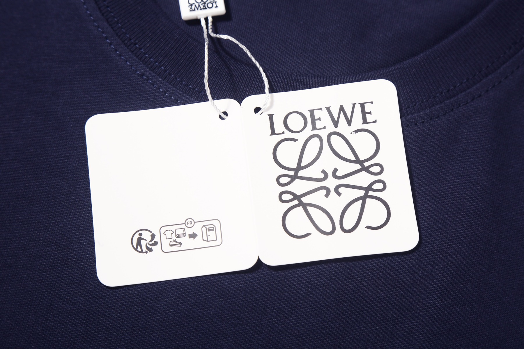 【LOEWE 公式旗艦店】（ロエベ）半袖Tシャツ、ご好評に付き再入荷！