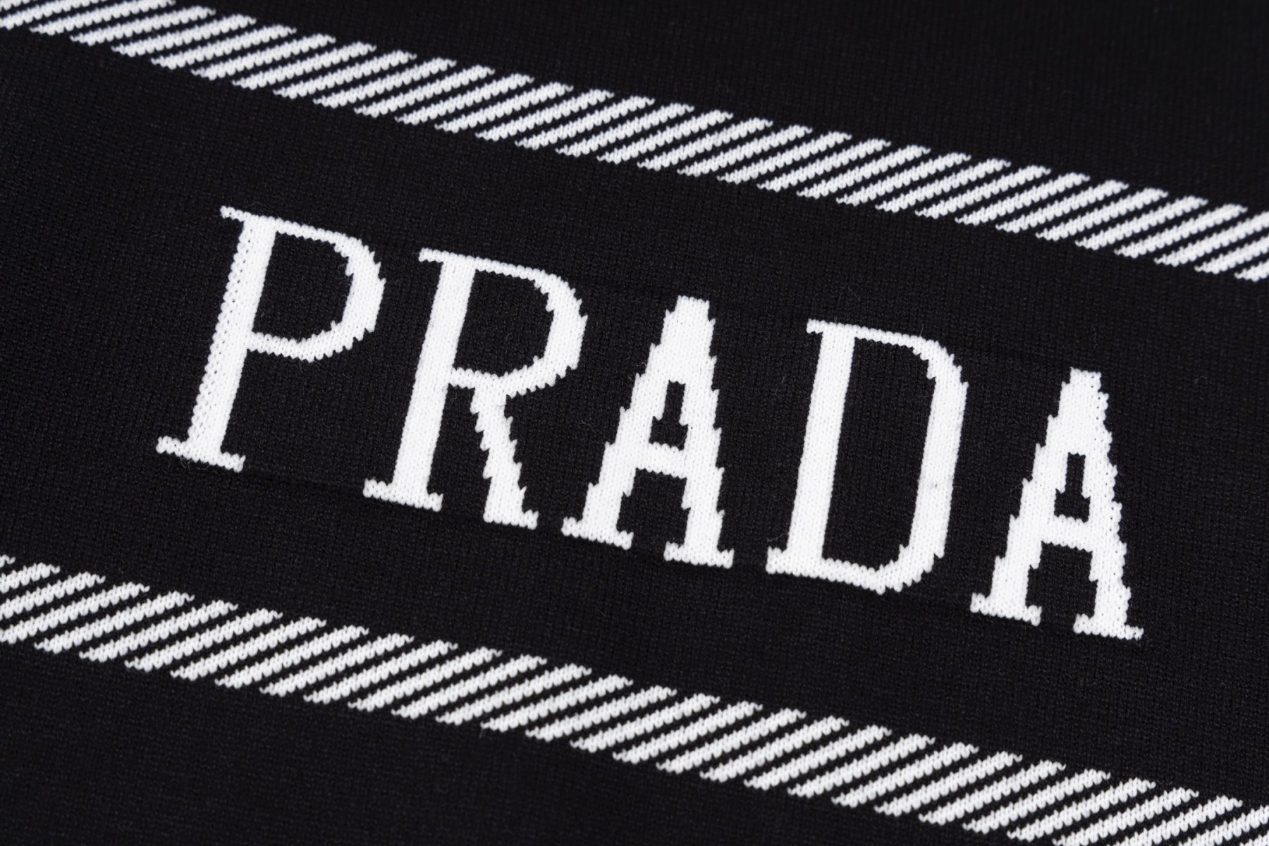【PRADA旗艦店】プラダ セーター ご好評に付き再入荷！
