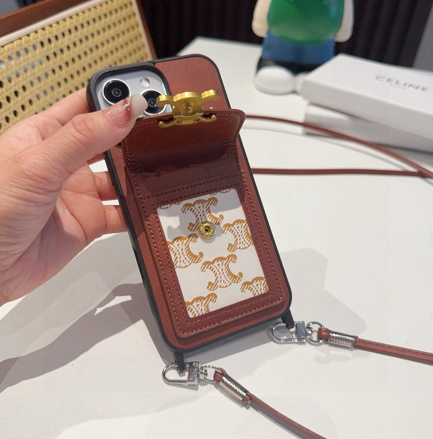 CELINE  セリーヌ スマホケース iPhoneシリーズに適しています