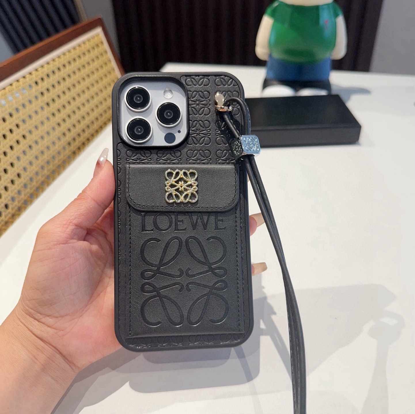 LOEWE ロエベ スマホケース iPhoneシリーズに適しています