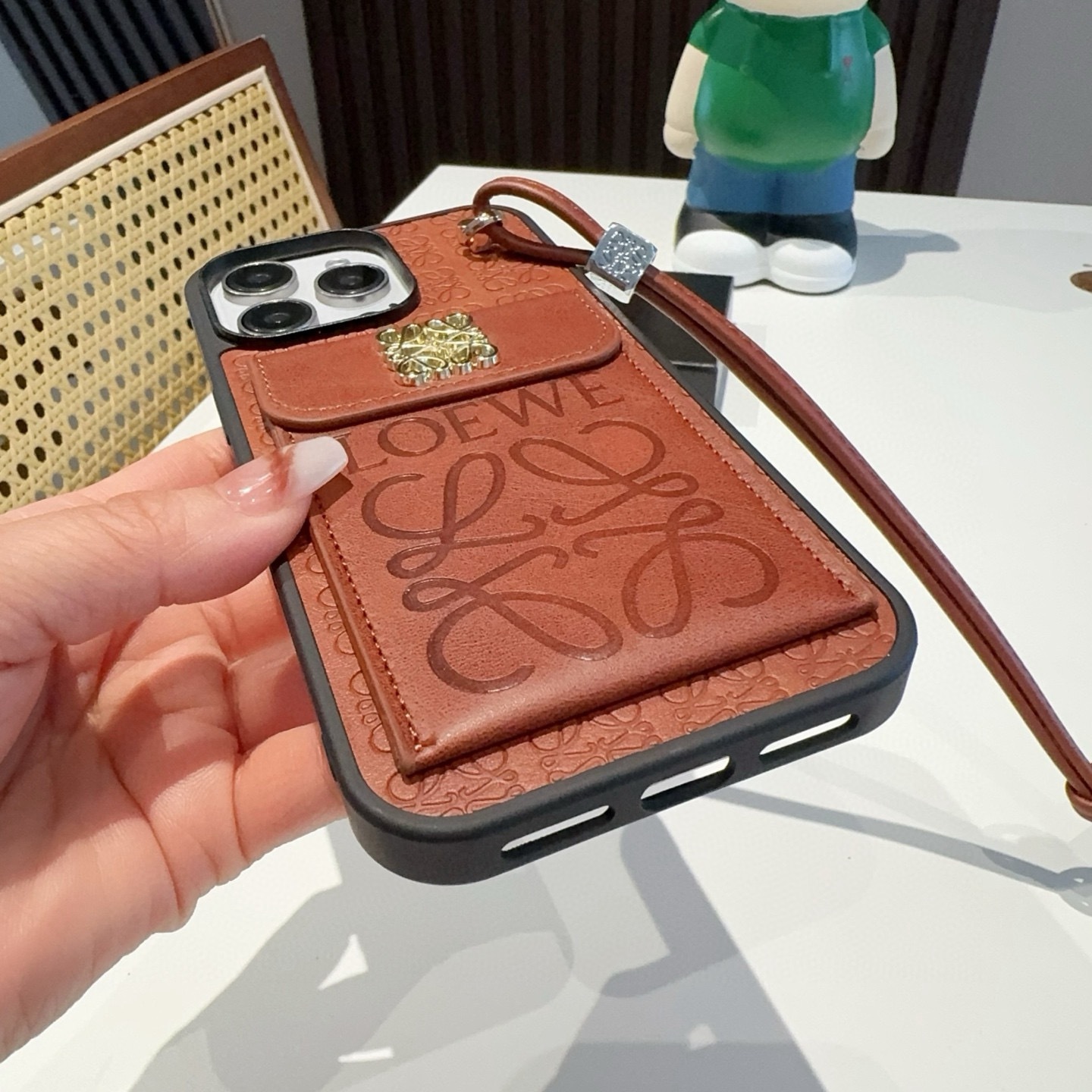 LOEWE ロエベ スマホケース iPhoneシリーズに適しています